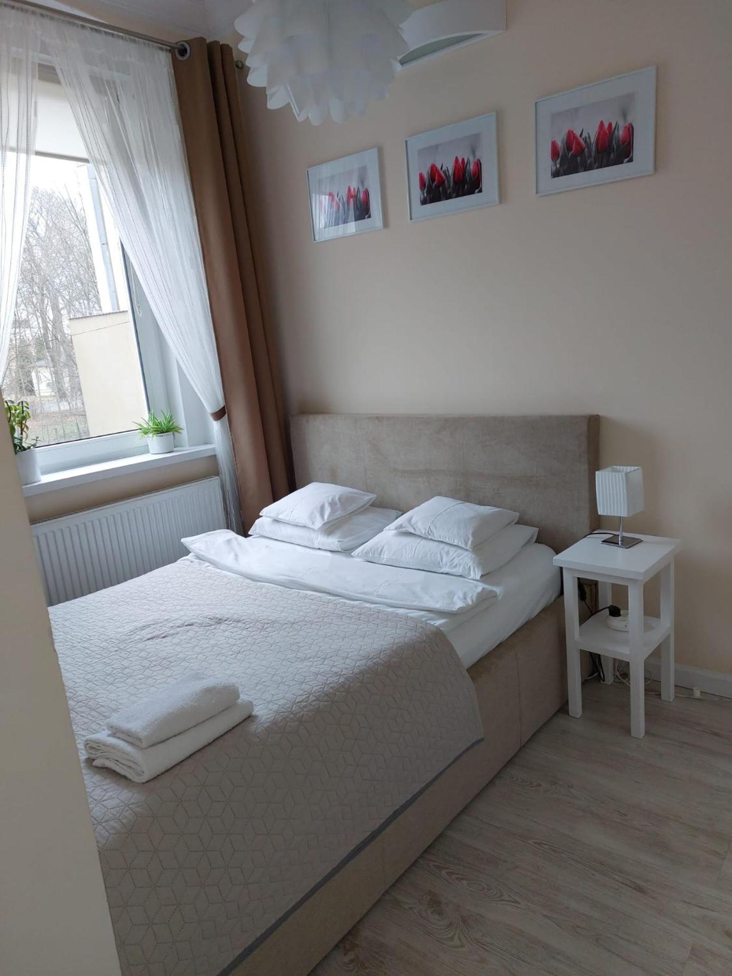 Come&Stay Zielona Gora Exterior foto