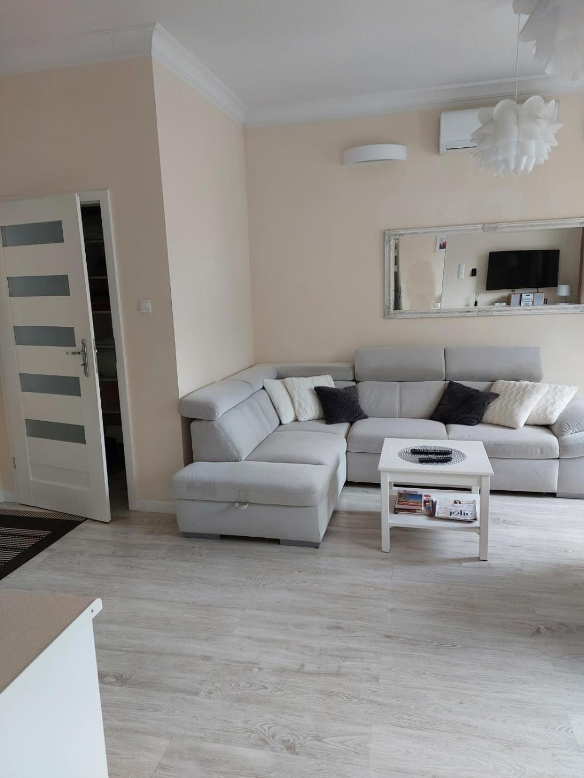 Come&Stay Zielona Gora Exterior foto