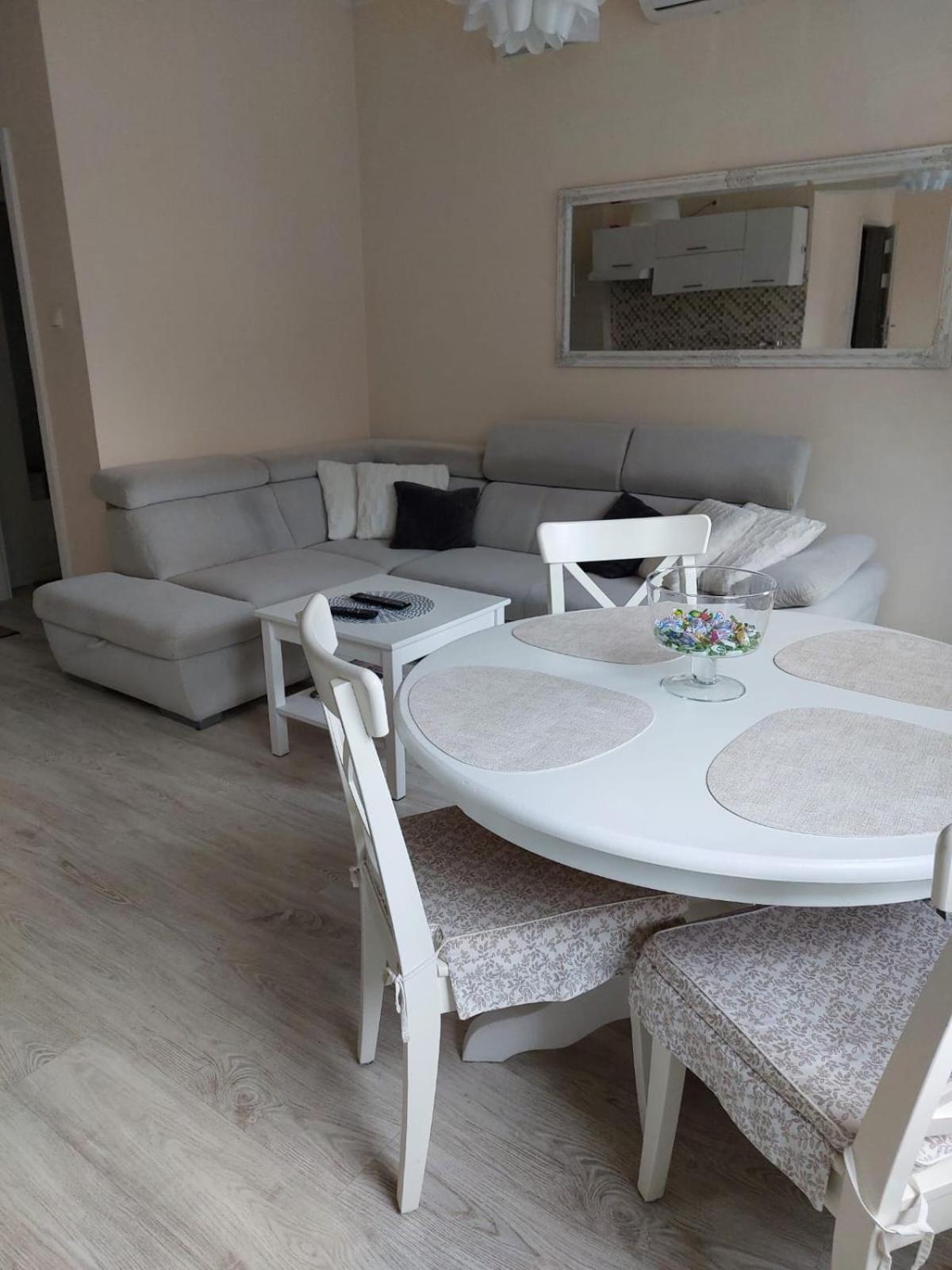 Come&Stay Zielona Gora Exterior foto