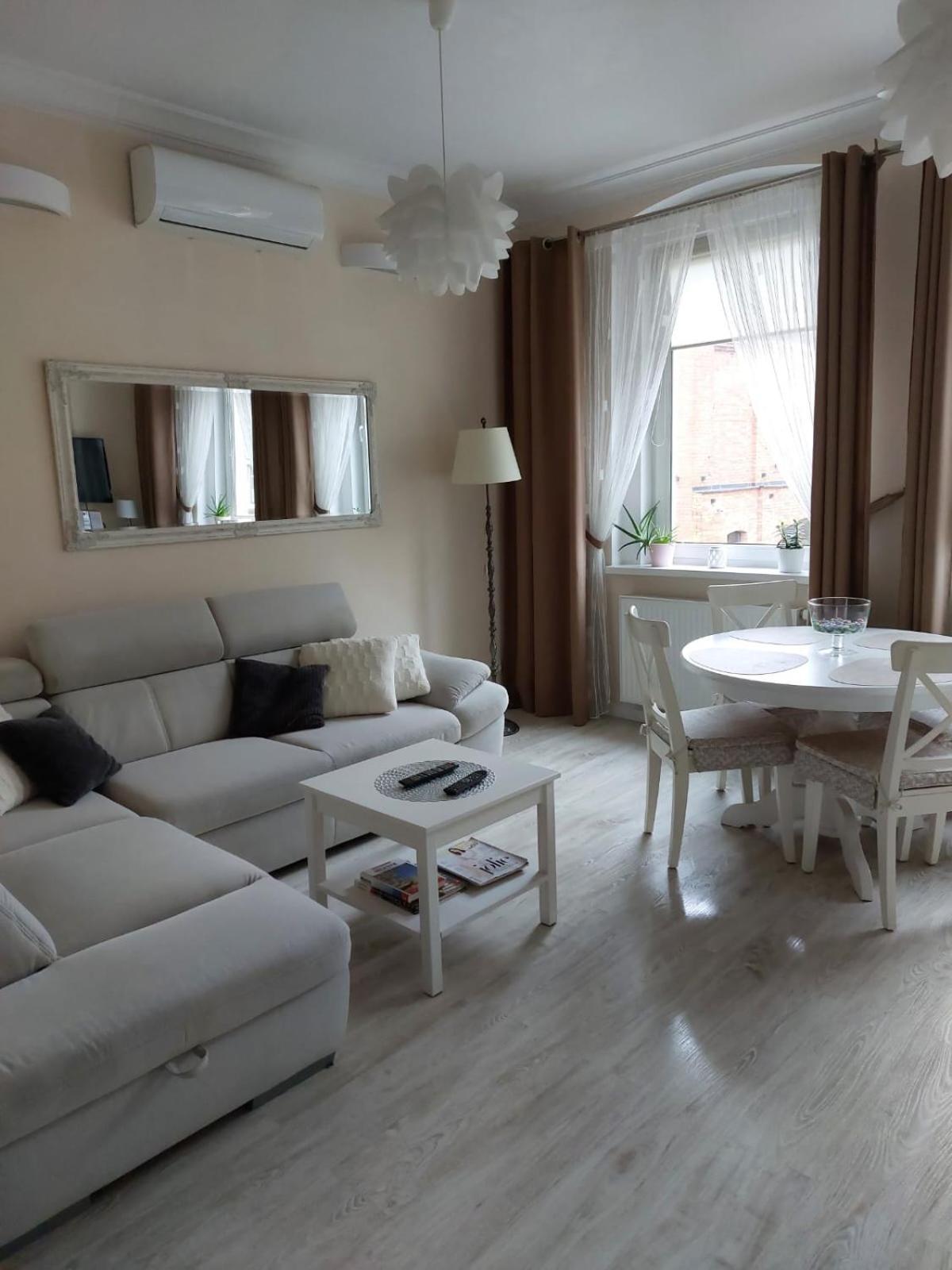 Come&Stay Zielona Gora Exterior foto
